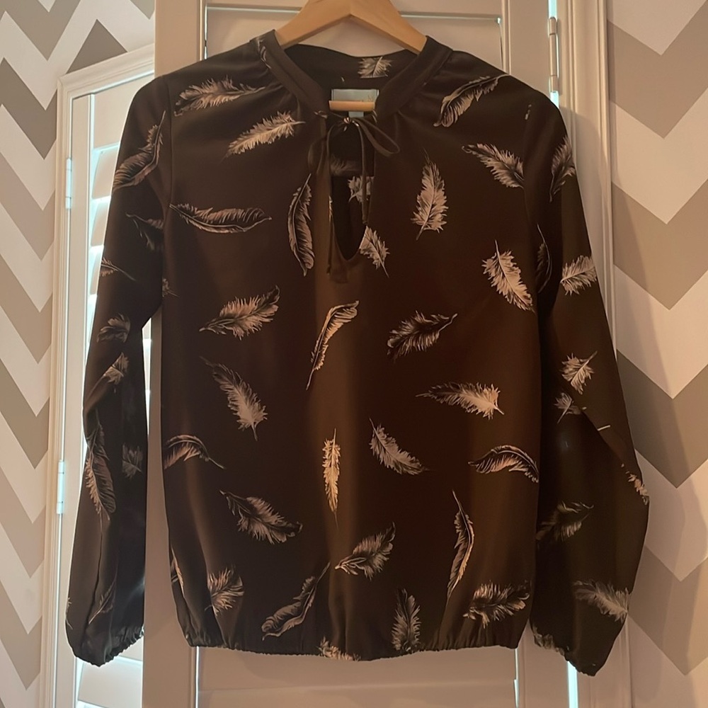 Veronica M XS - feather open eyelet blouse